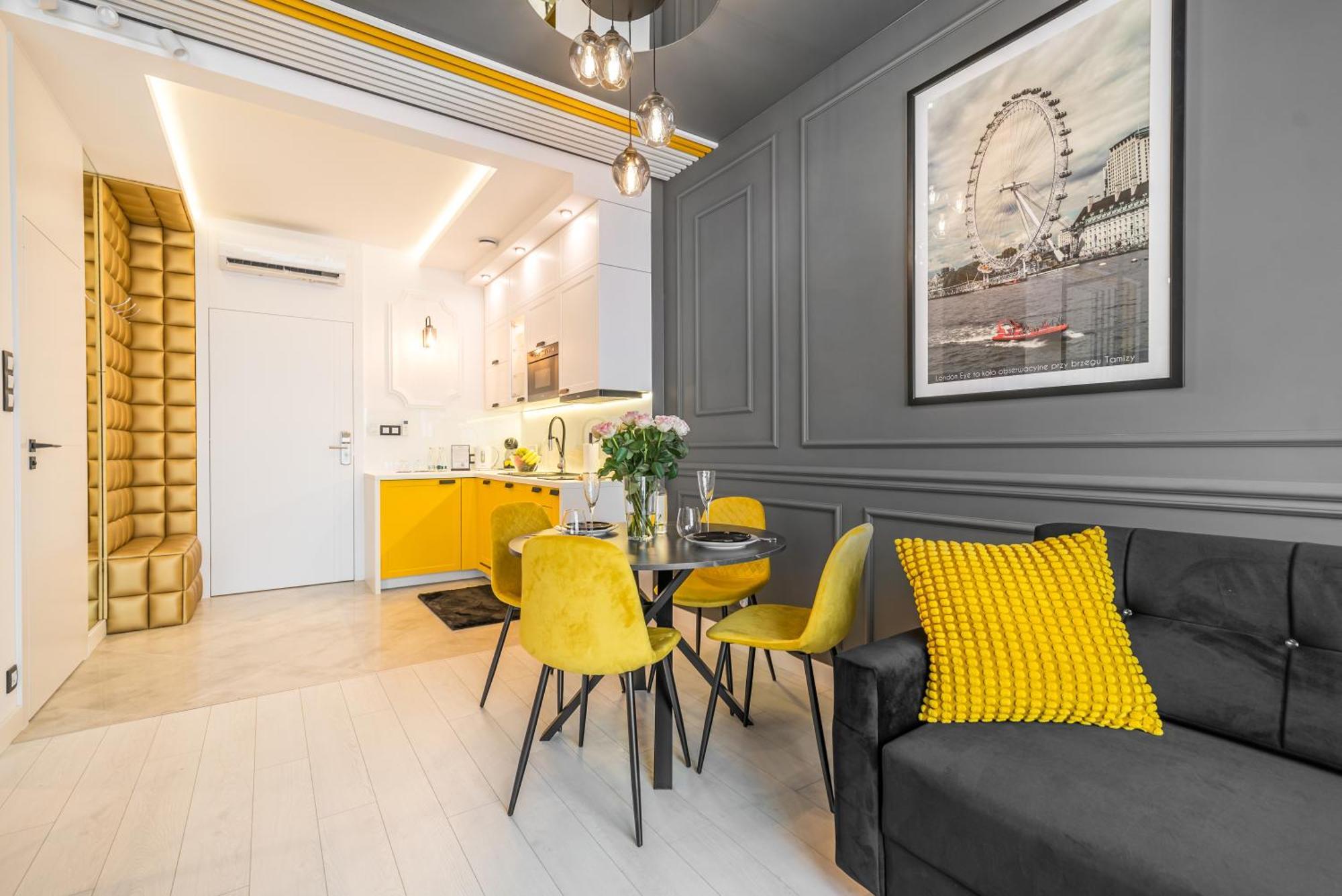 Aparthotel Q18